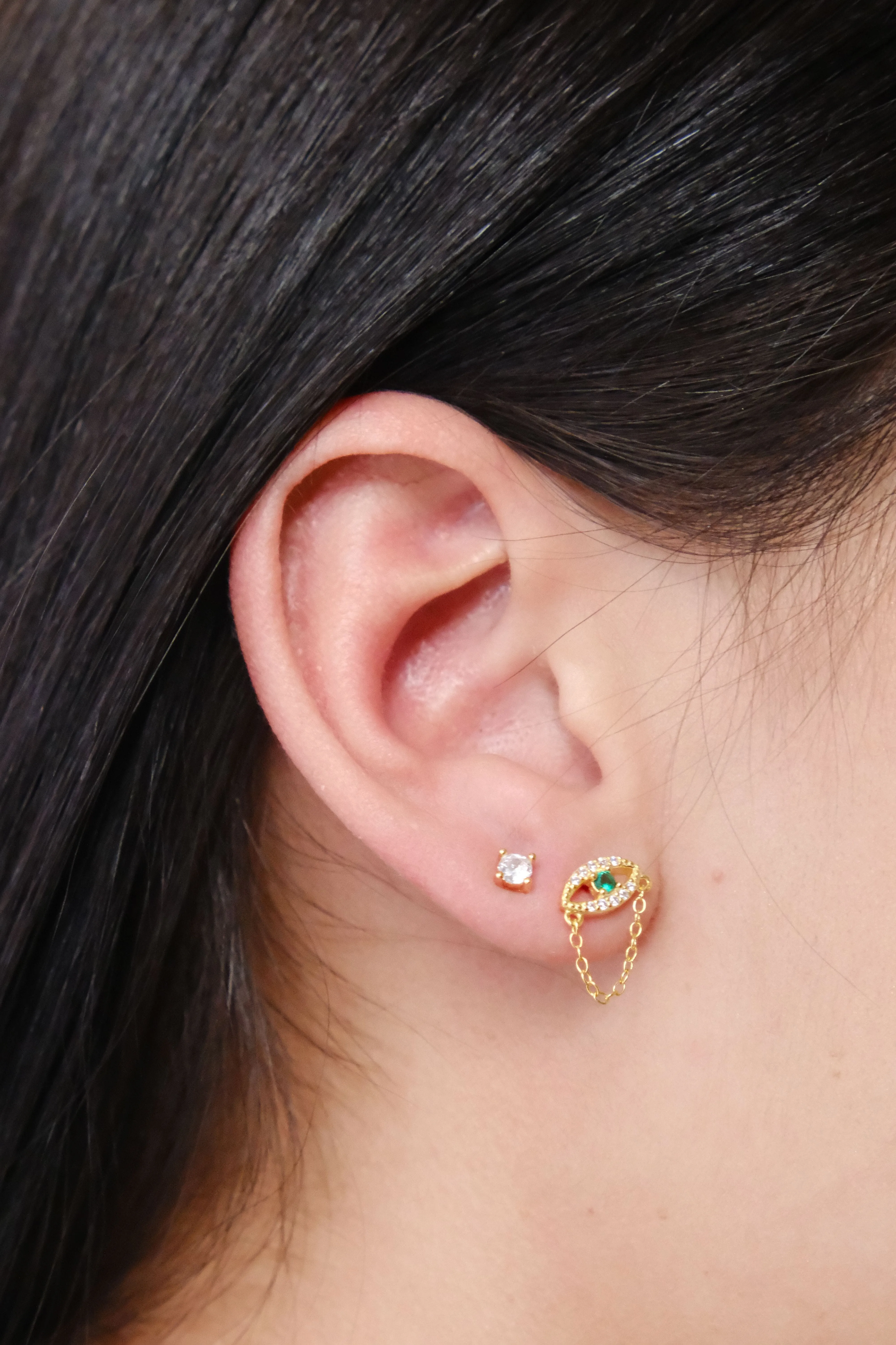 Emerald Eye Sterling Silver Chain Link Earring