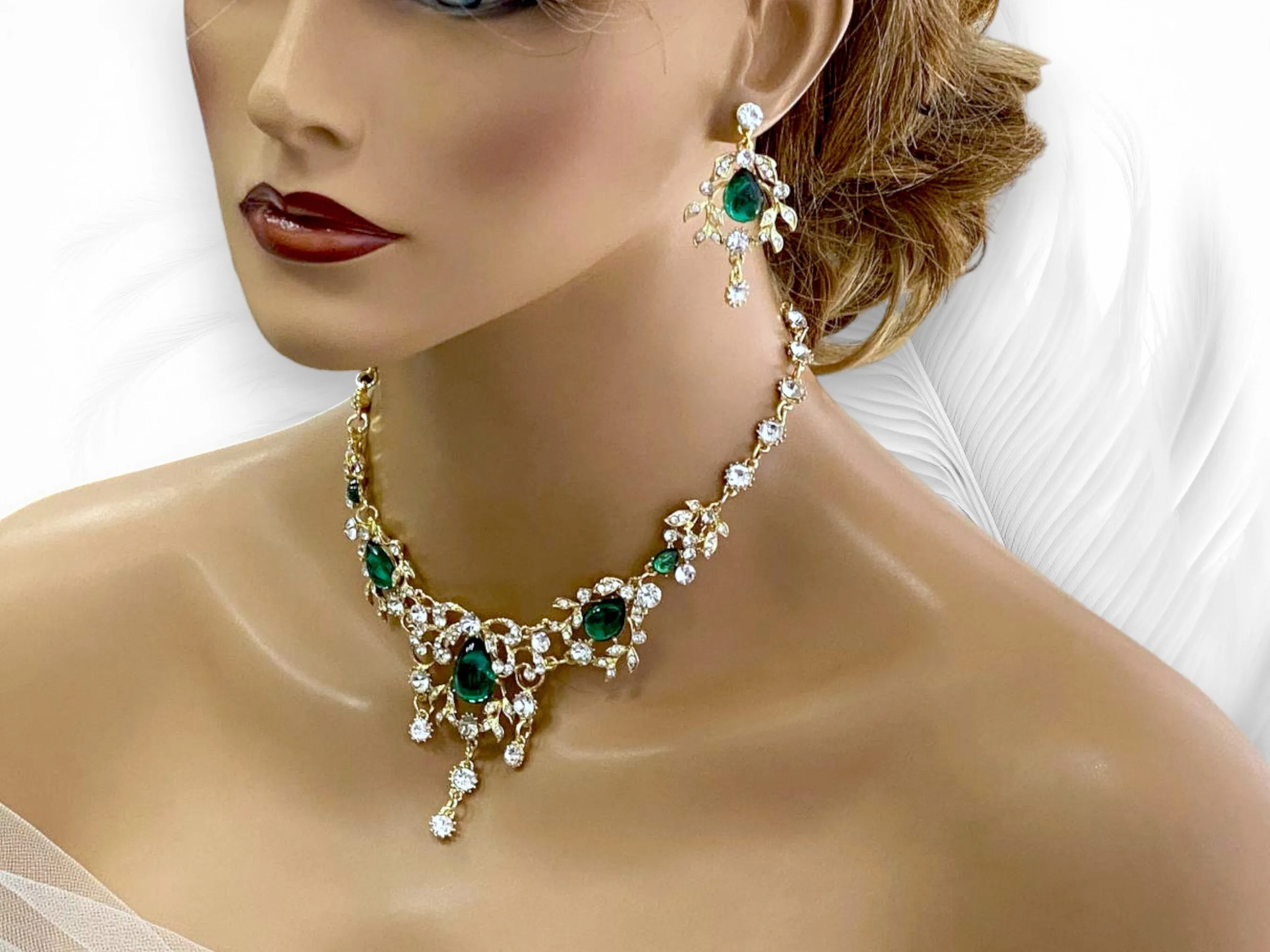 Emerald Green Crystal Choker Necklace & Earring Set