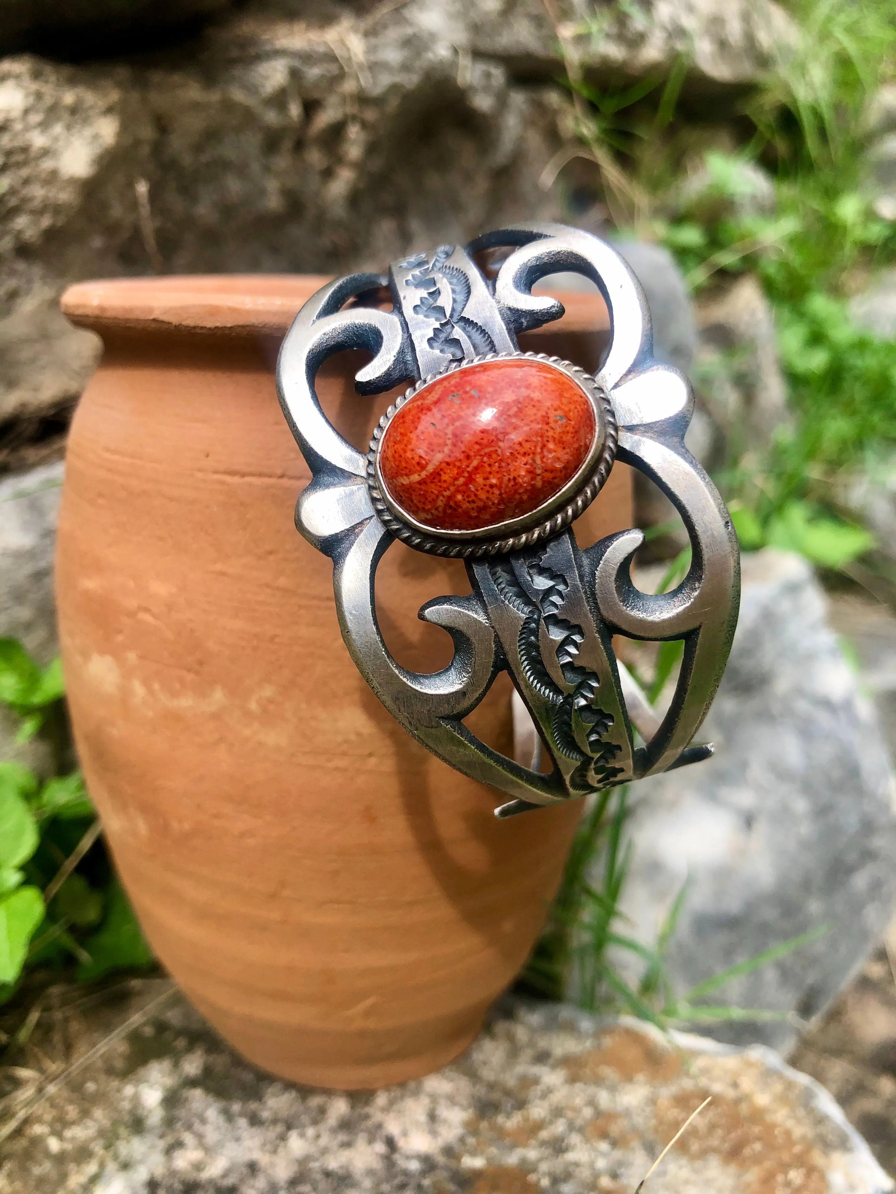 Large Spiny Oyster Cuff