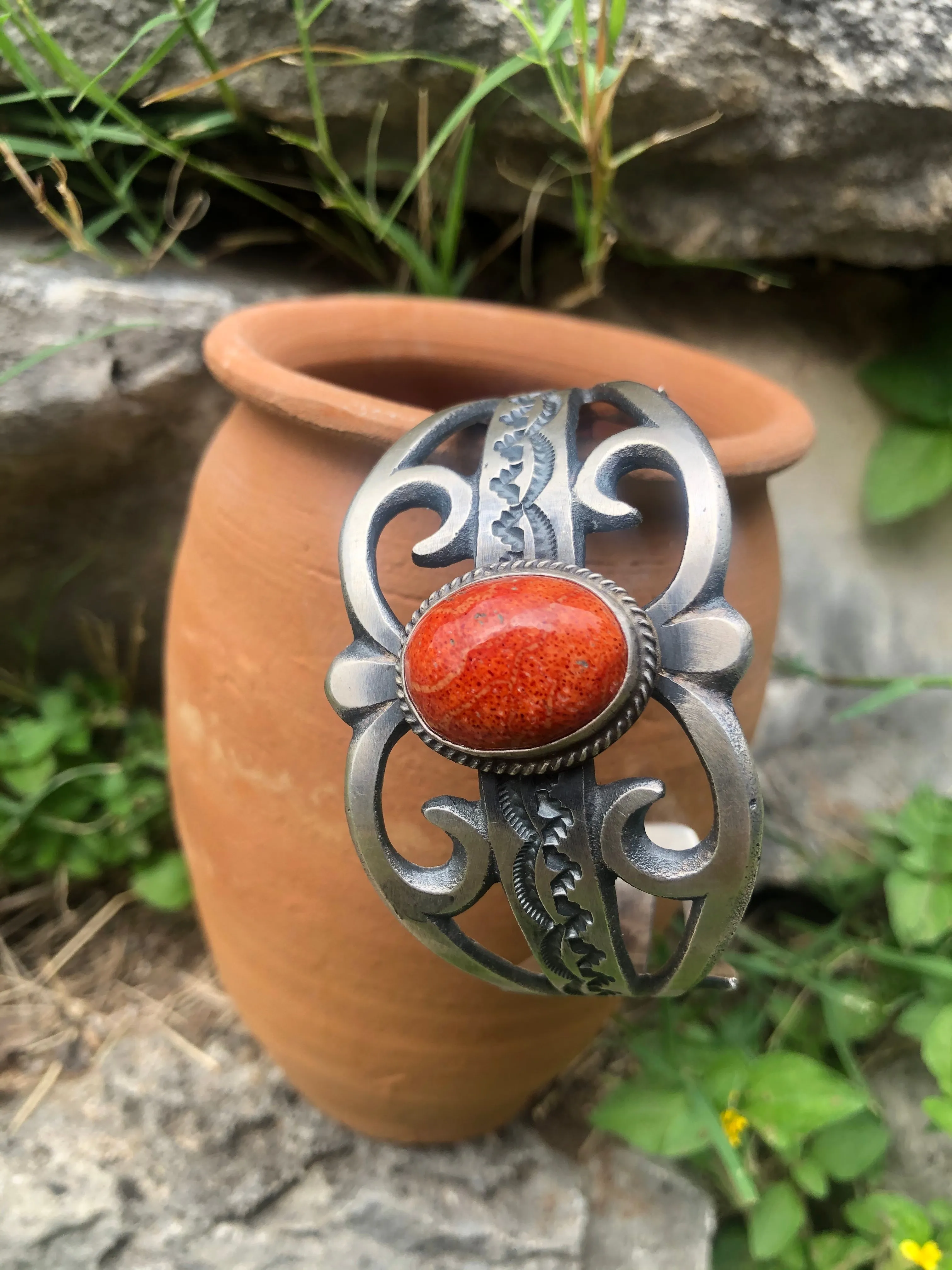 Large Spiny Oyster Cuff