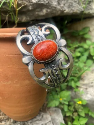 Large Spiny Oyster Cuff