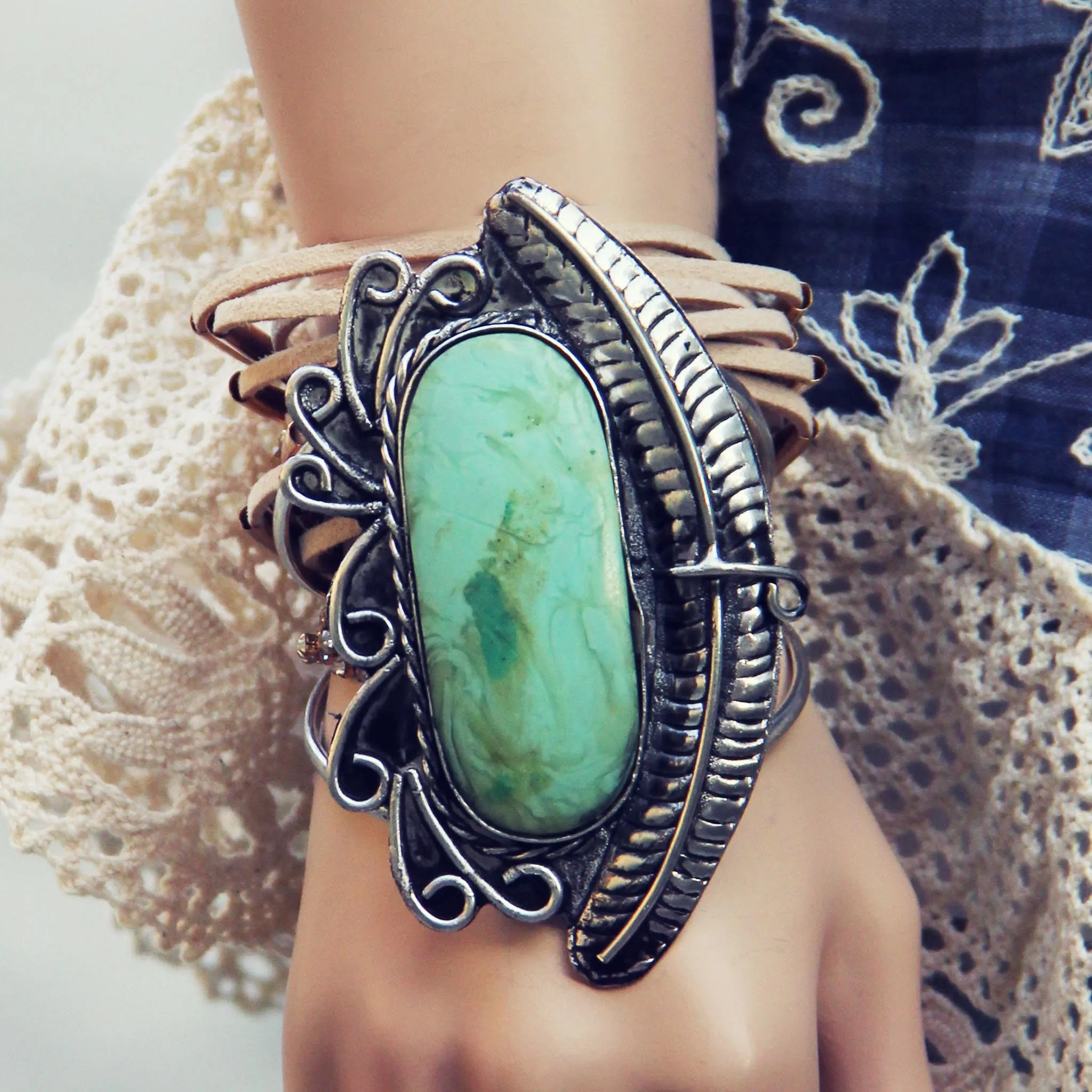The Sierra Stone Bracelet